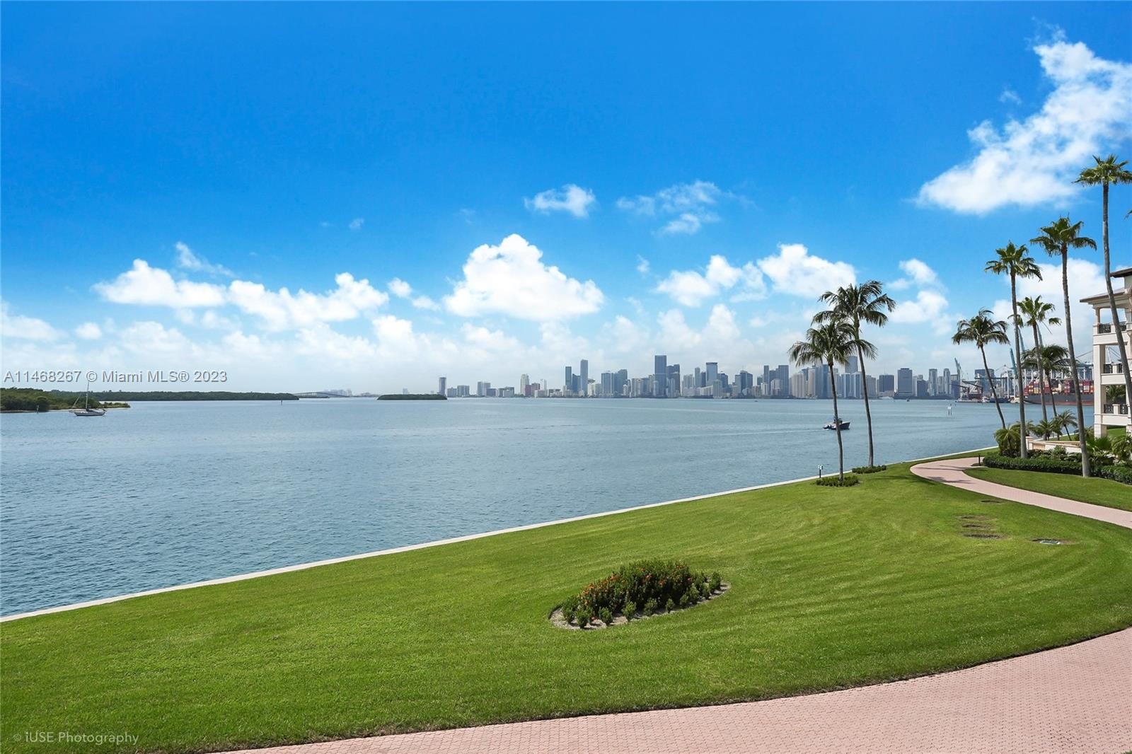 4822 Fisher Island Dr #4822 a Luxury Single Family Home for Sale